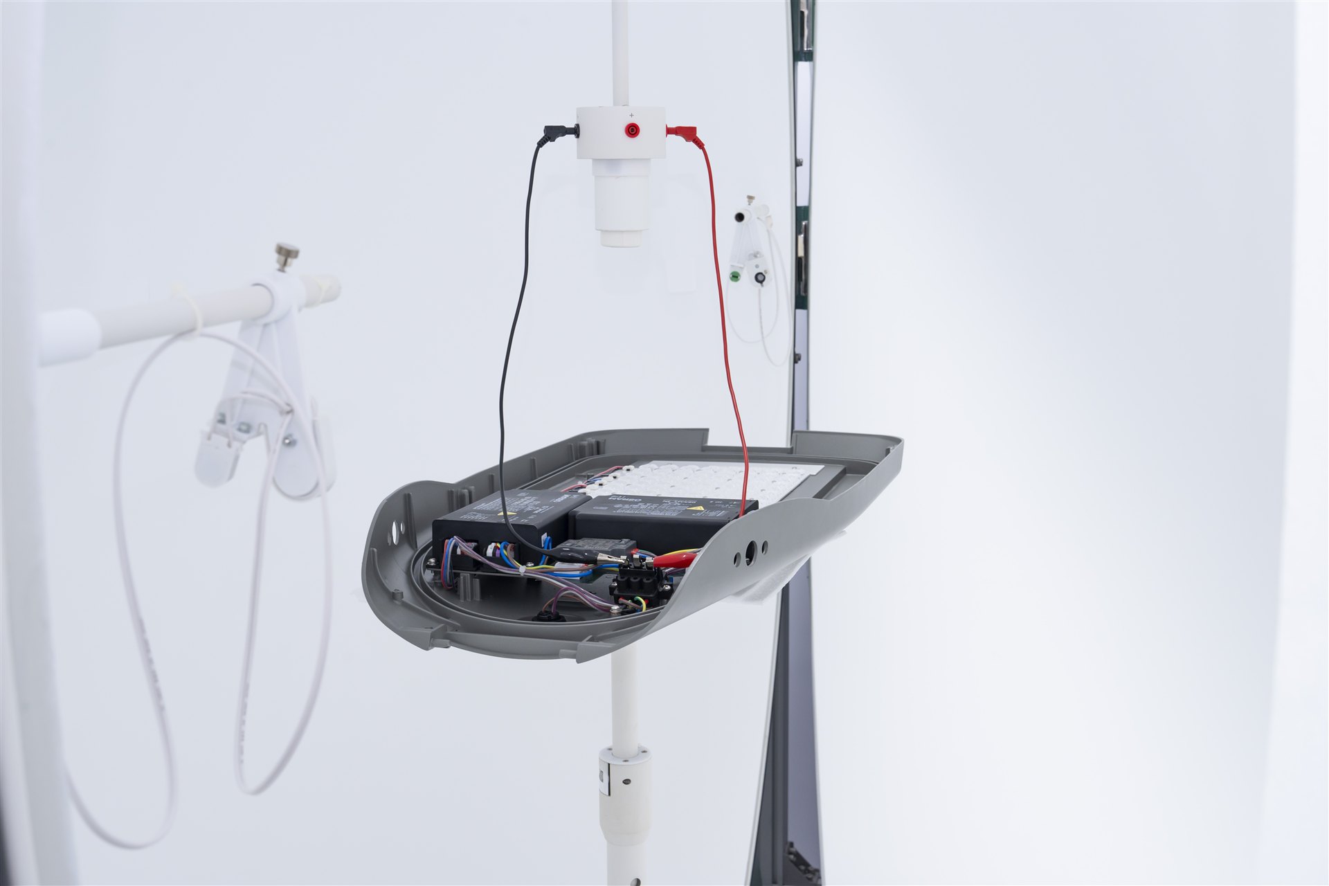Outdoor street luminaire under electrical testing in the LUXIFIC factory
